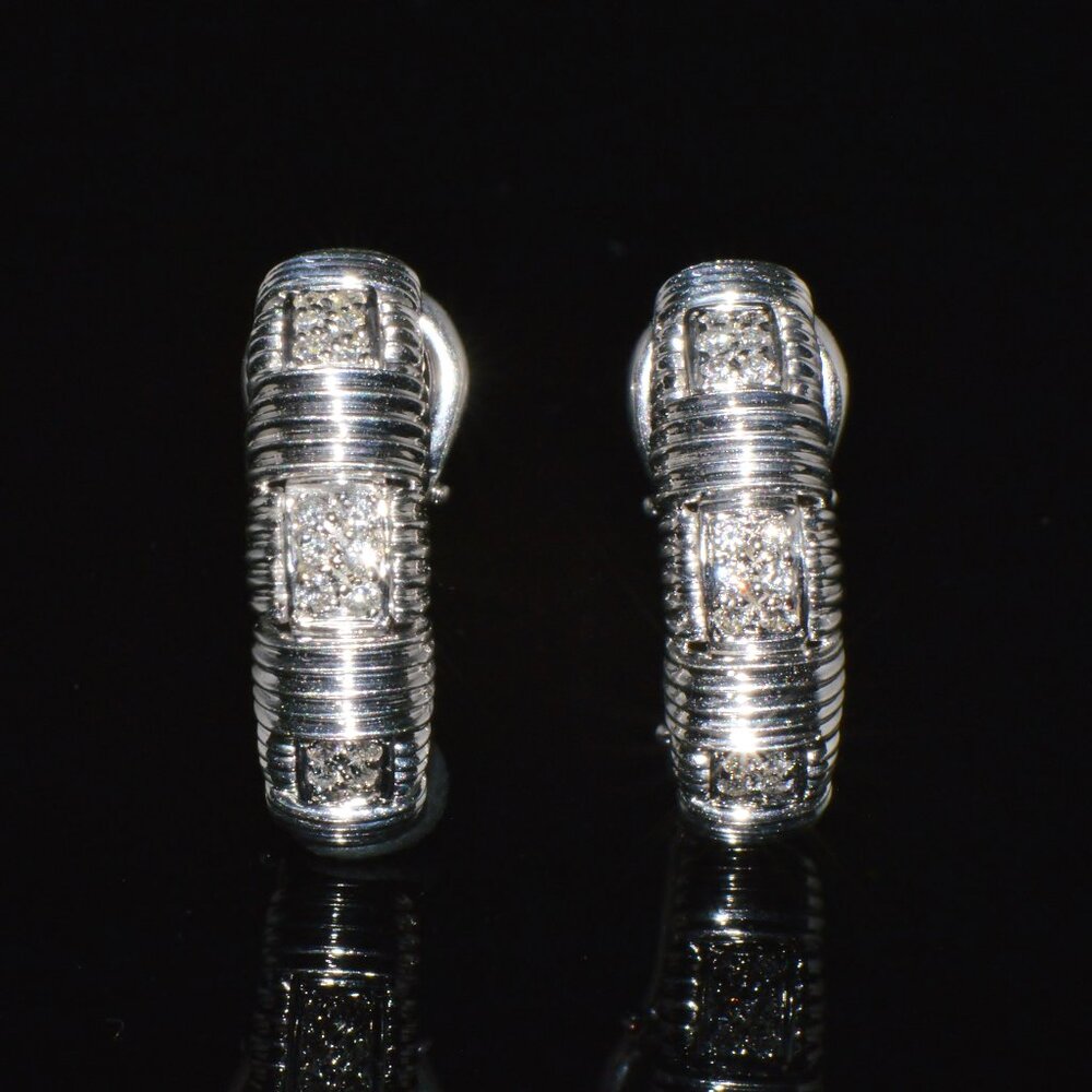 Authentic Roberto Coin Natural 0.30Cts Diamond Appassionata 18K Gold Earrings